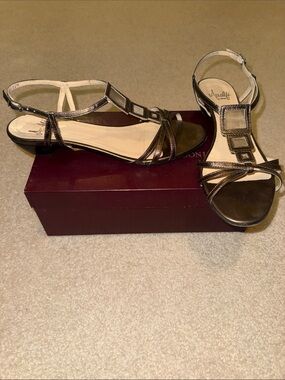 Vintage Amalfi by Rangoni Pewter Metallic Leather Sandals | Size 9.5 M